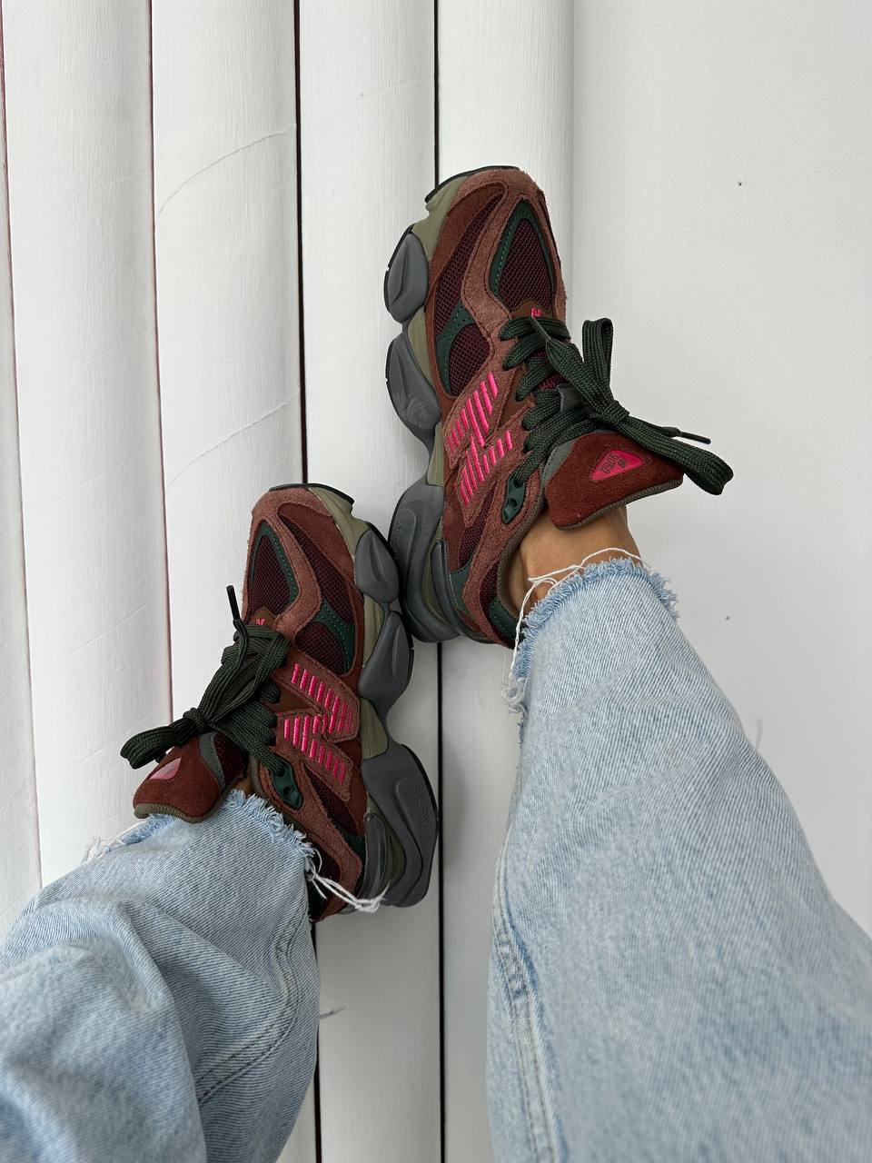 NEW BALANCE 9060 « RICH OAK BURGUNDY » premium 🩷