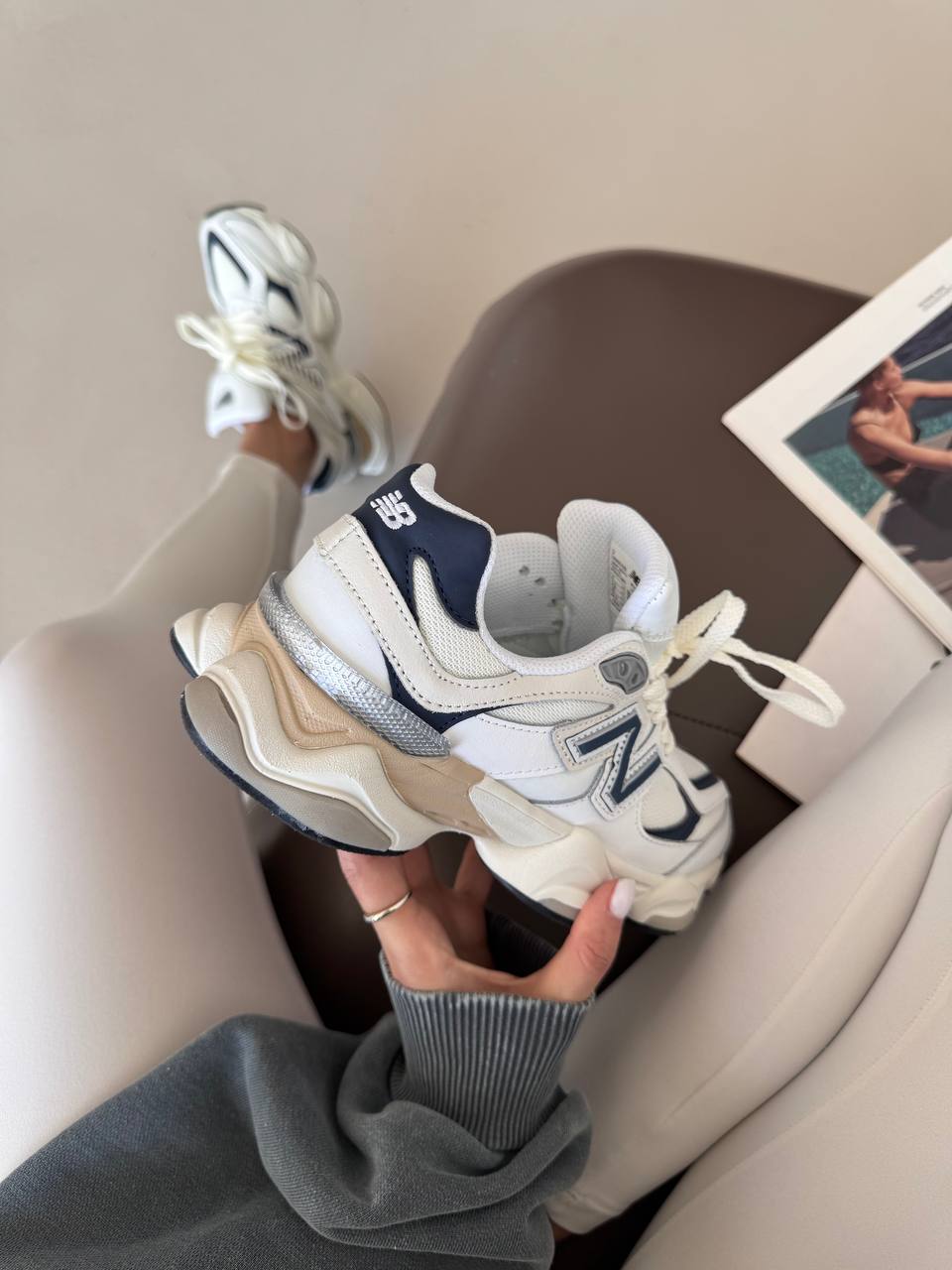 NEW BALANCE 9060 WHITE / NAVY BLUE premium