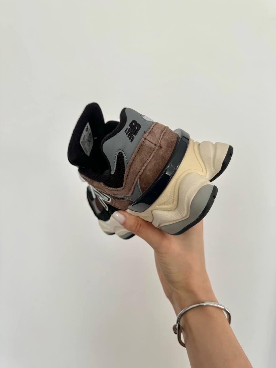 NEW BALANCE 9060 “DARK BROWN” premium