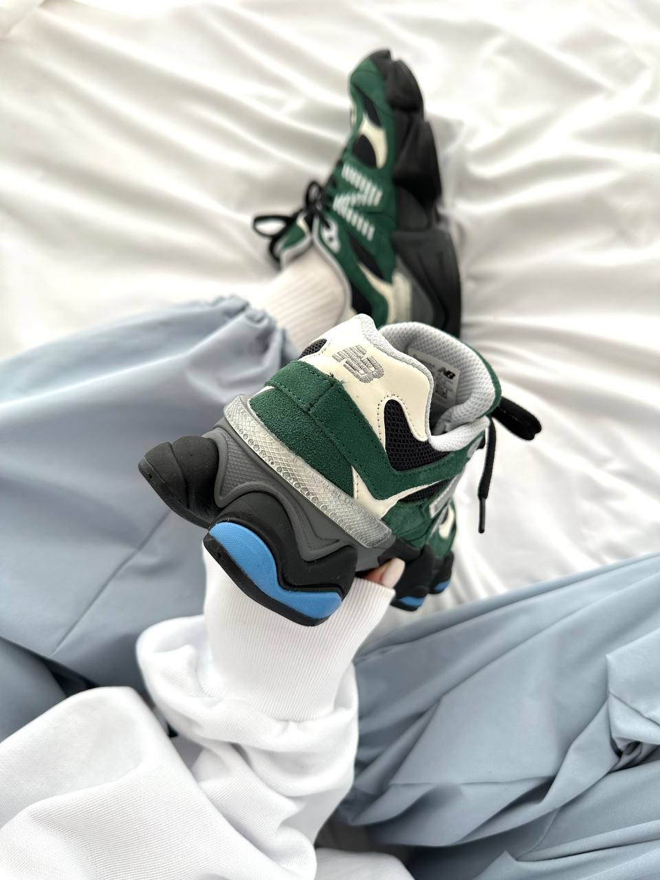 NEW BALANCE 9060 « FOREST GREEN » premium