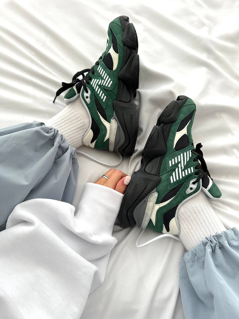 NEW BALANCE 9060 « FOREST GREEN » premium