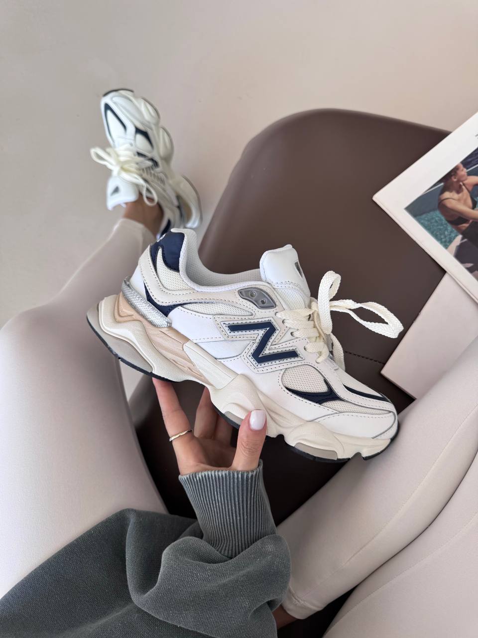 NEW BALANCE 9060 WHITE / NAVY BLUE premium
